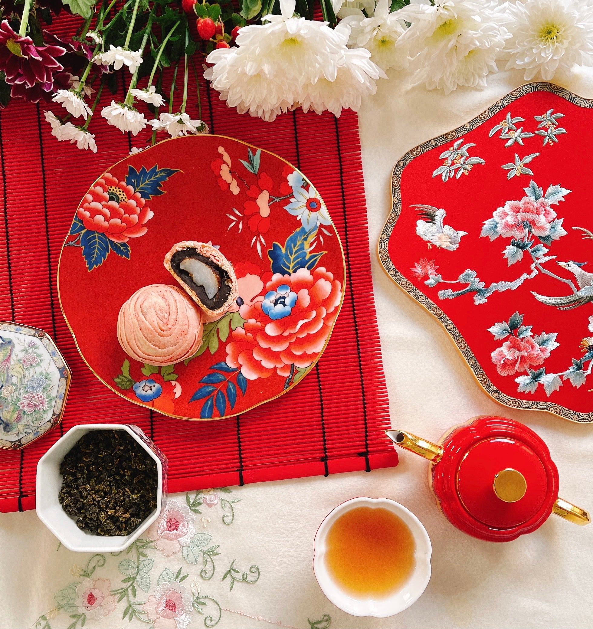 Oriental Beauty Oolong Tea & Mochi Pastry